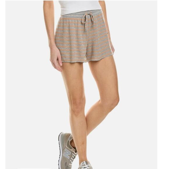 Michael Stars Sudie Thermal Waffle Knit Shorts in Woodchip Style# 1453-WODCPu XS - Picture 4 of 5